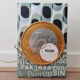 Sint cadeaupapier handlettering woorden