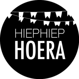 (sluit)sticker hiep hiep hoera - zwart