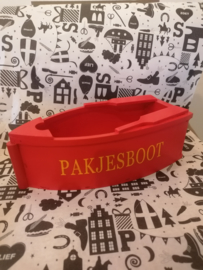 rode houten pakjesboot