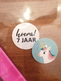 (sluit)sticker hoera! 7 jaar - leeftijd sticker