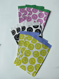 Set van 9 cadeauzakjes smileys, 3x3 verschillende