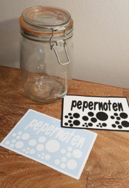 sticker pepernoten of kruidnoten ; DIY pepernotenpot