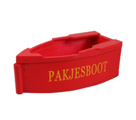 rode houten pakjesboot