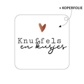 Vierkante sluitsticker knuffels en kusjes