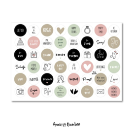 Stickervel trouwen, liefde 48 ronde (sluit)stickers