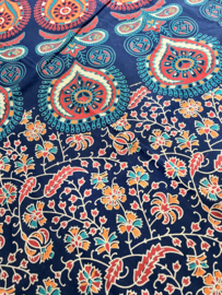 XL Strandlaken - Mandala - Blauw/rood/groen