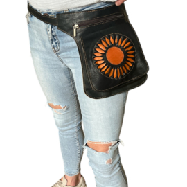 Zwart/oranje heuptas