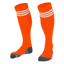 Oranje sokken met witte ringen