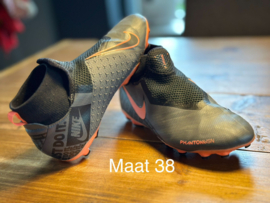 Nike schoenen maat 38