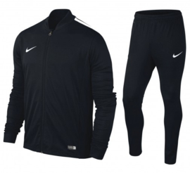 Zwart Nike trainingspak