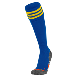 Blauwe sokken met gele ringen