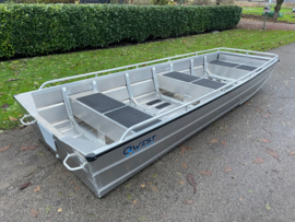 QWEST MARINE F361 (aluminium platbodem + reling)