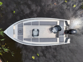 QWEST MARINE RF450 (aluminium + V-bodem + zelflozend +fronttrollerplaat)