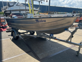 Occasion Qwest R400 met Honda 20PK en kanteltrailer