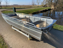 QWEST MARINE F301 (Aluminium platbodem + reling)