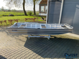QWEST MARINE F361 (aluminium platbodem + reling)