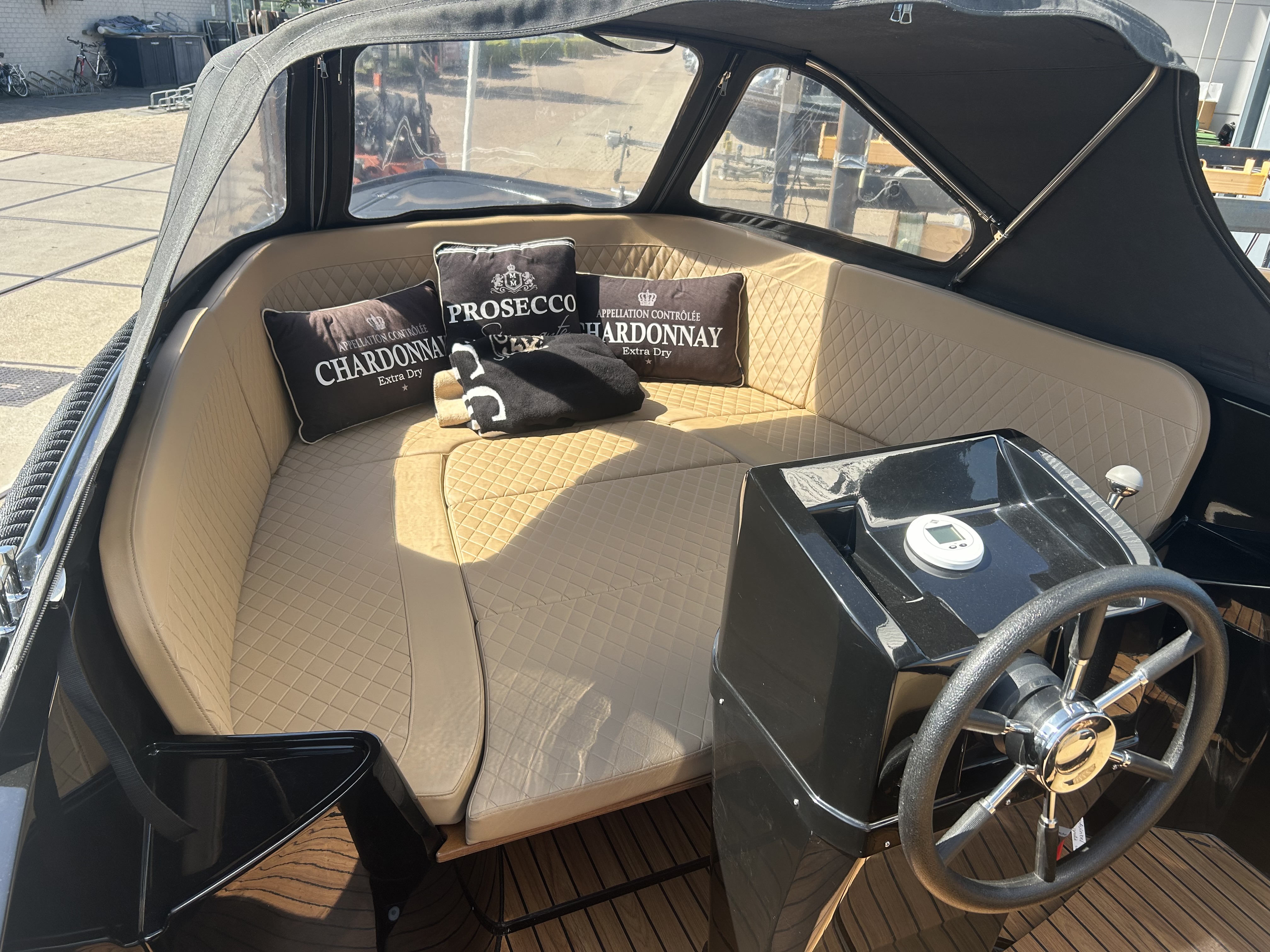 Oud-Huijzer 616 Tender met 40PK Mercury bouwjaar 2021