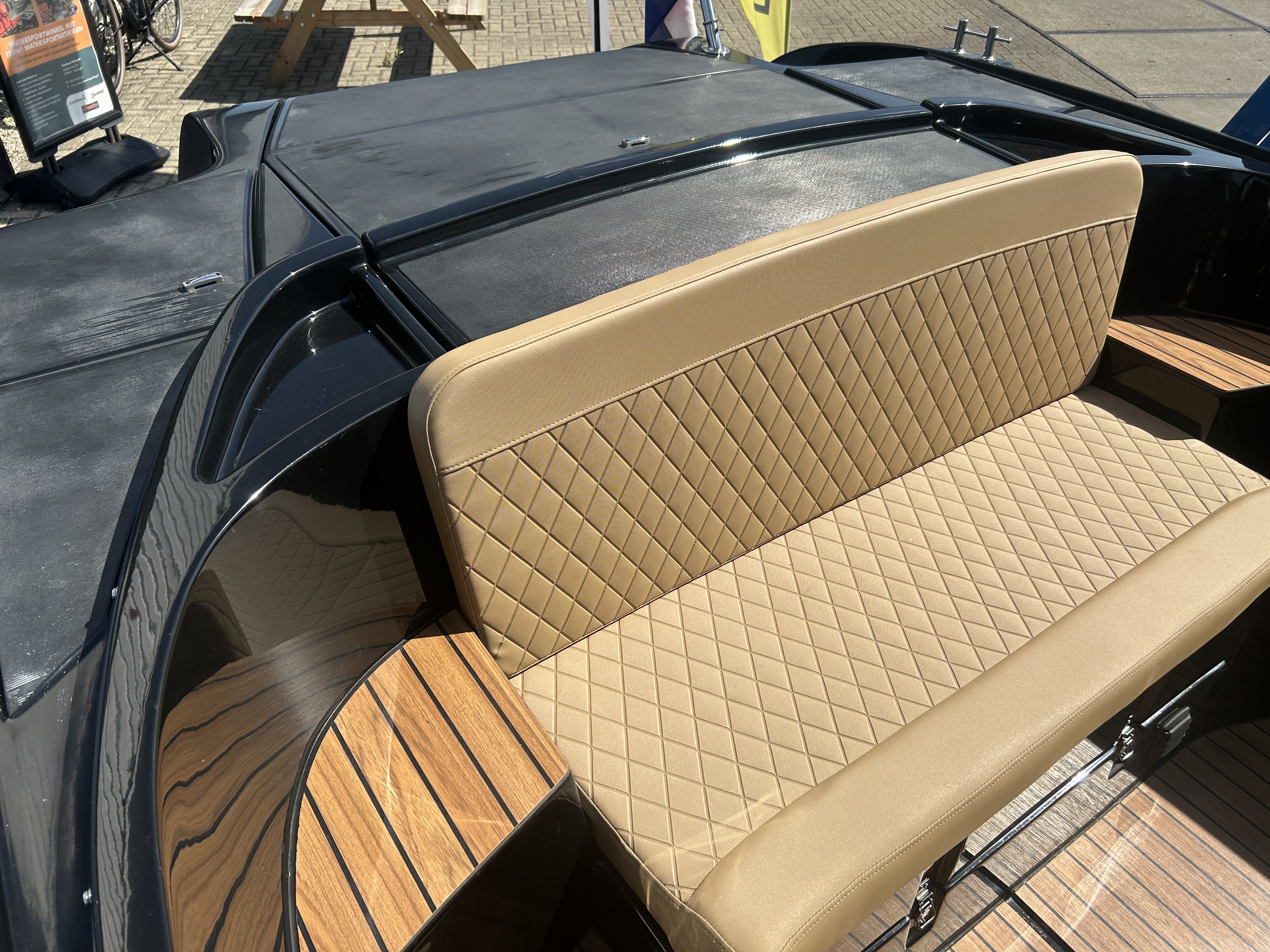 Oud-Huijzer 616 Tender met 40PK Mercury bouwjaar 2021