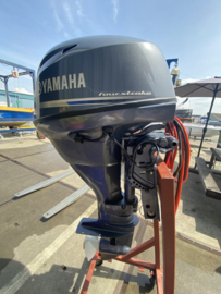 Yamaha 25 PK 2011, Afstand bediend, Trim, Toerenteller