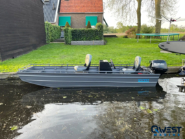 QWEST MARINE F401A (aluminium platbodem + reling + poedercoat)