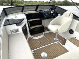 TEXAS 596 CONSOLEBOOT CUDDY