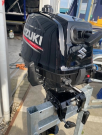 Overjarige Suzuki 6 PK Langstaart, Knuppelbed, Handstart 2020