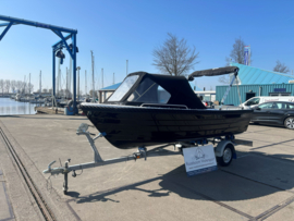 Amigo 470Q Sloep (2021) – Luxe Antraciet Bekleding – Inclusief Grote Motorbeurt