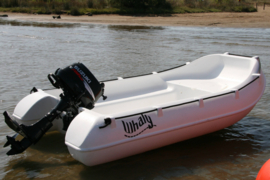 WHALY 270 (PE boot + nagenoeg onverwoestbaar + inclusief roeidollen)