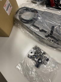Suzuki Schakelkast Zij bediening (links/Rechts)  Remote Control Box 67200-93J34
