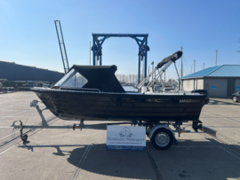 Amigo 470Q Sloep (2021) – Luxe Antraciet Bekleding – Inclusief Grote Motorbeurt