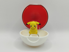 Pikachu (Ring) + Pokeball Figurenset
