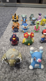 // Pokémon Kids! Beschadige Figuren set/50 \\ (A)