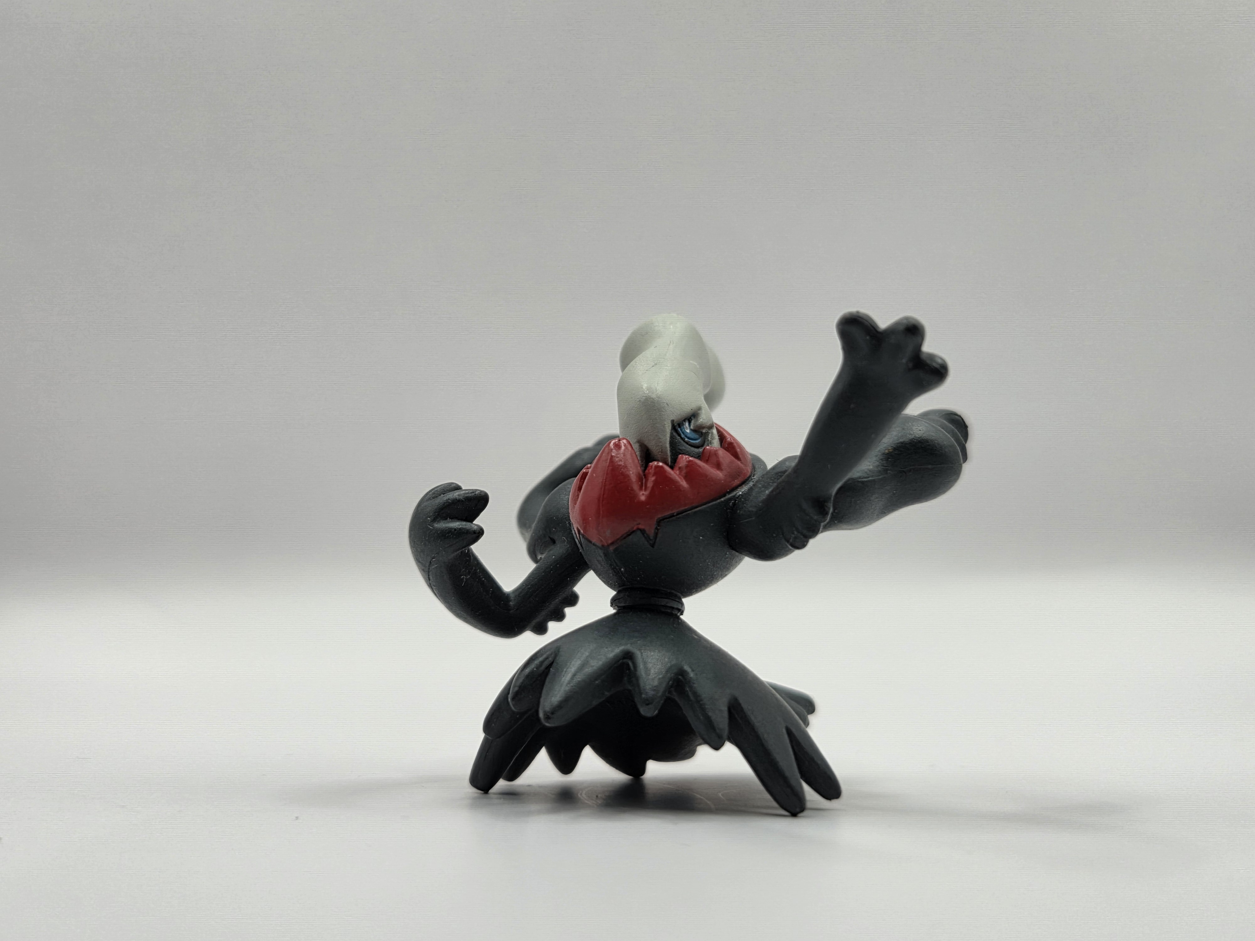 Darkrai (Tomy) Figuur