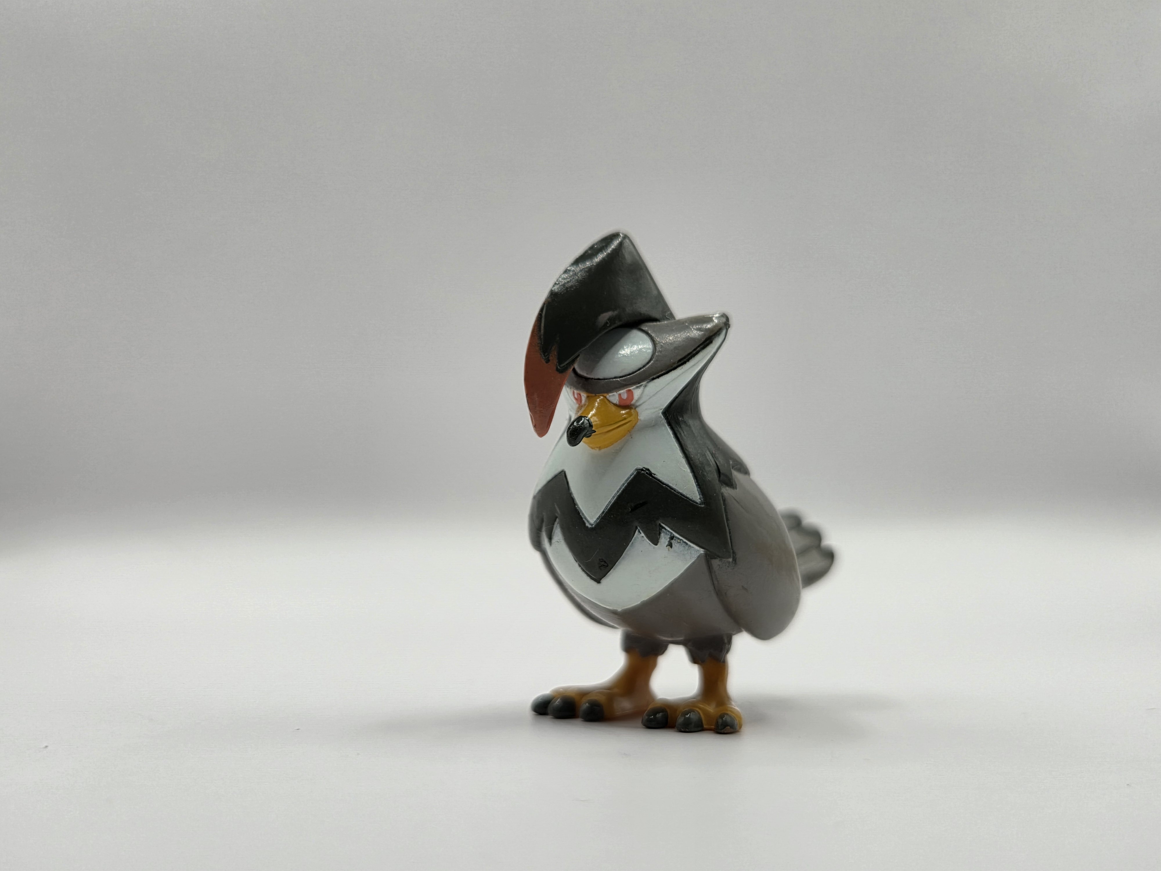 Staraptor (Tomy) Figuur