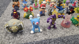 // Pokémon Kids! Beschadige Figuren set/50 \\ (A)