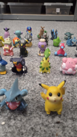 // Pokémon Kids! Beschadige Figuren set/50 \\ (A)
