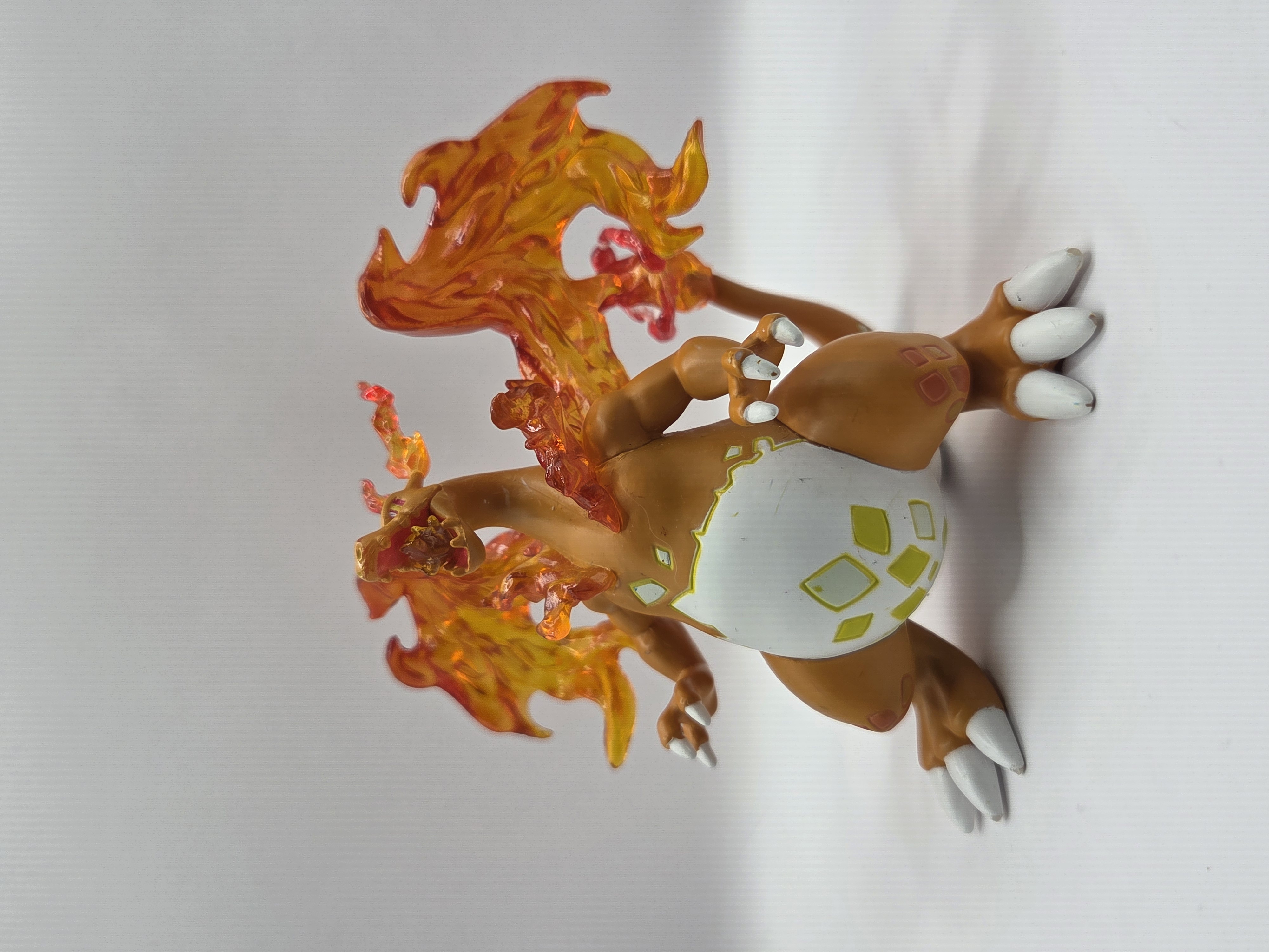 Charizard Gigantamax (Tomy) Figuur