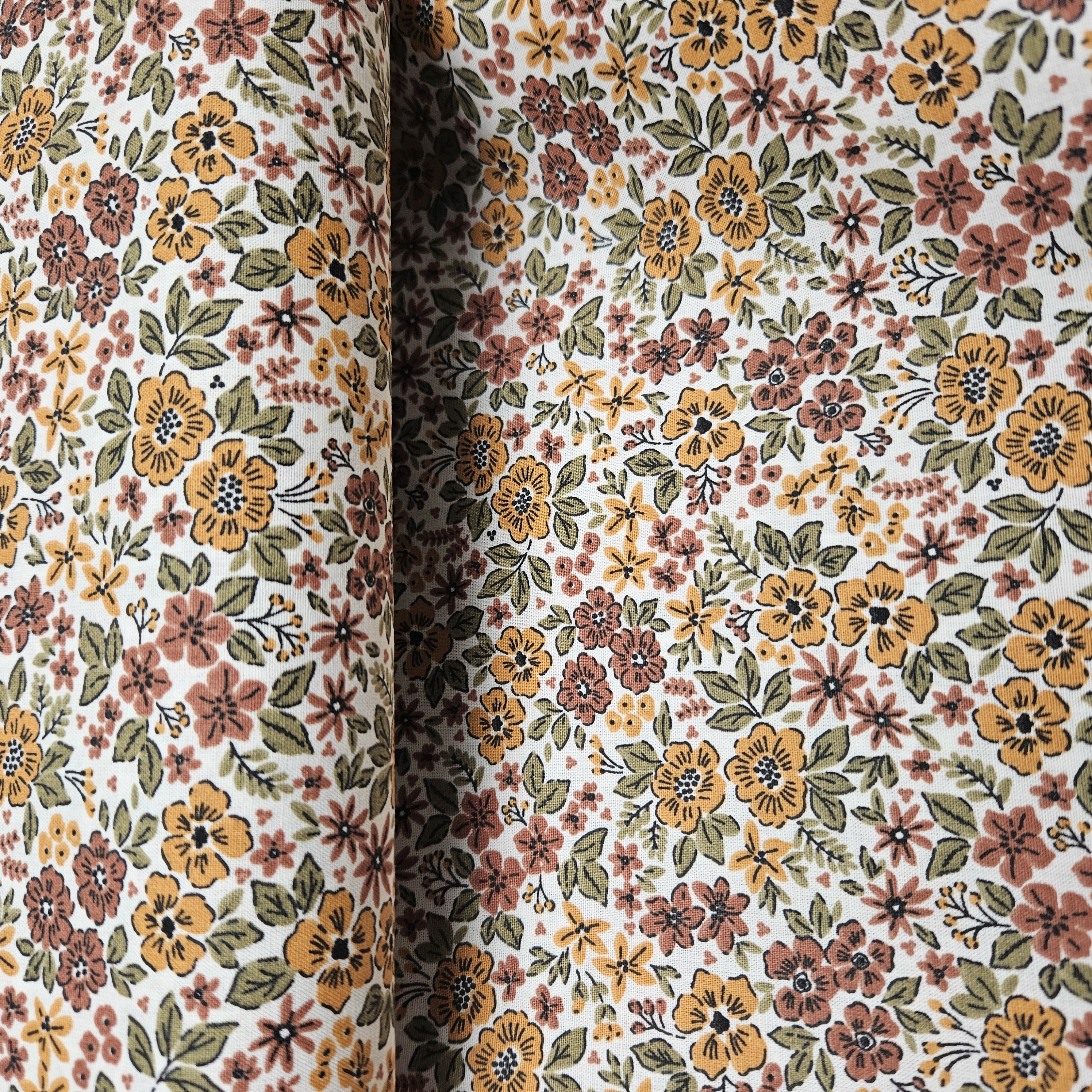 Nieuw 100% cotton  flowers  Art N23717-051