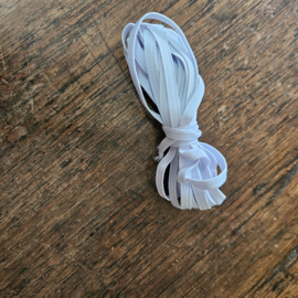 Bosjes baby elastiek  3 meter € 1,00