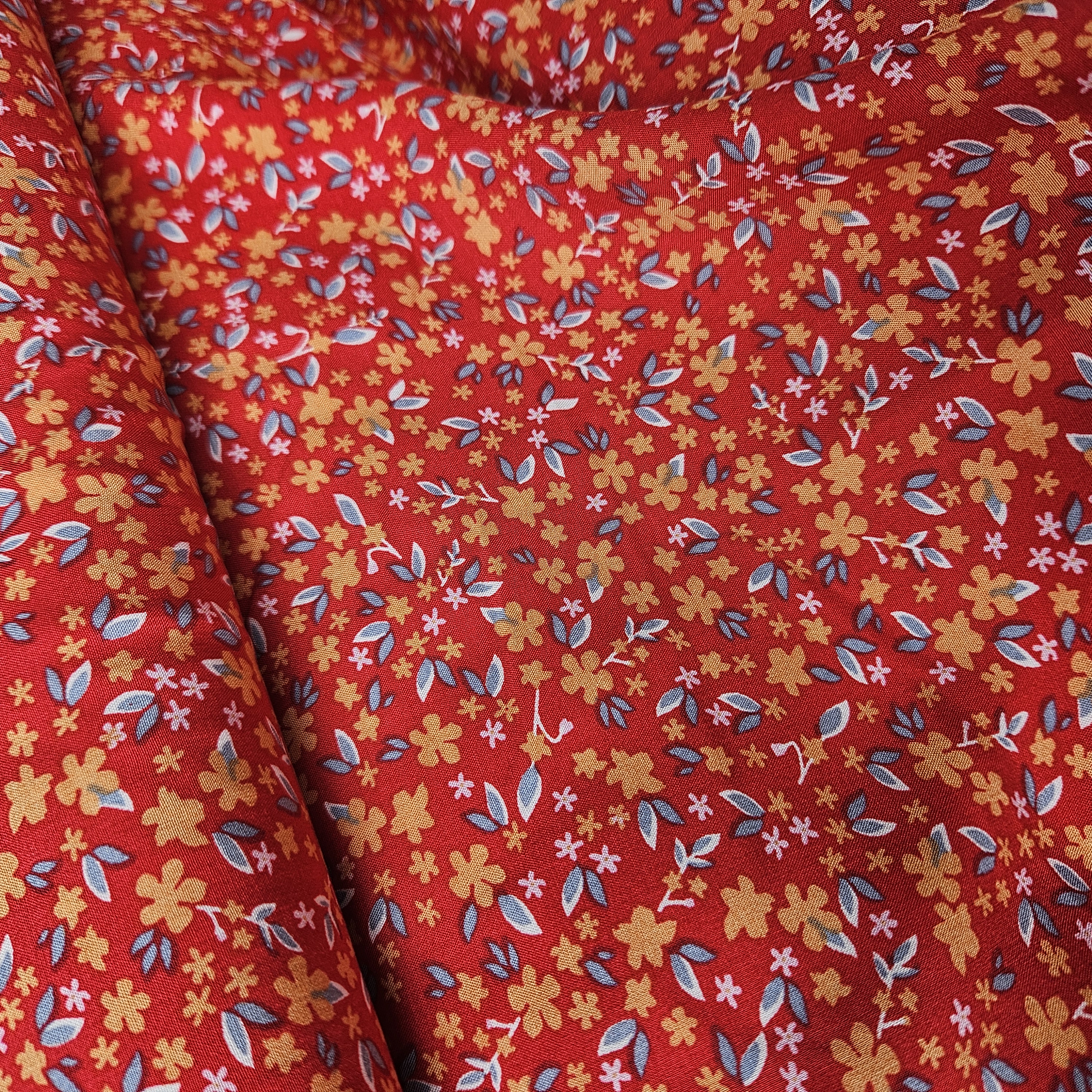 Viscose  met fijn mooi   motief   Art  N007