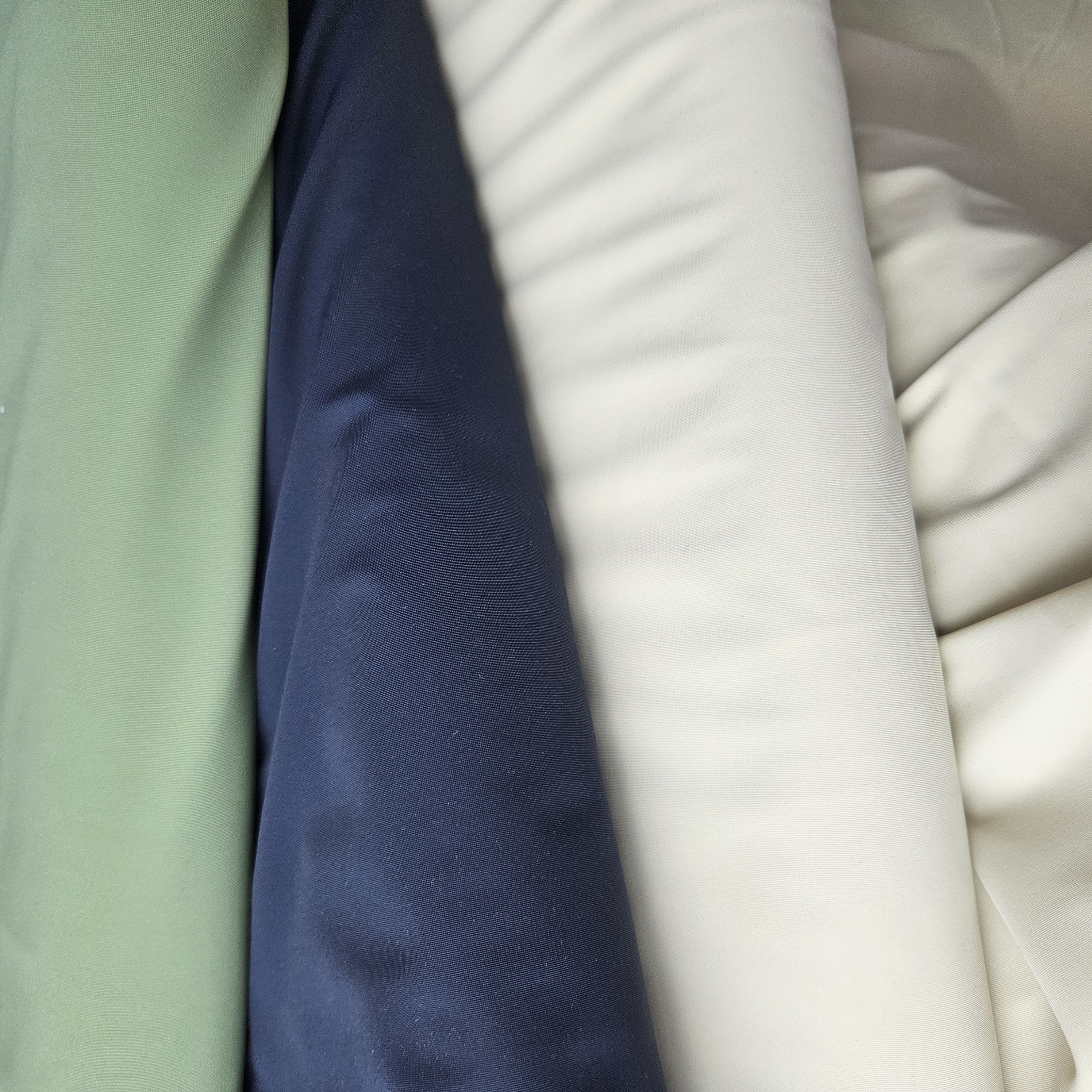 Nieuwe kleuren Travel .... zijn weer binnen