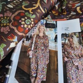 Viscose satijn geschikt voor rokken , jurken   ARt 26015/155