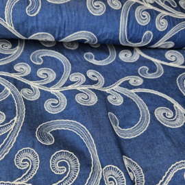 Jeans soepel vallend met geborduurd motief    Art N61546-006