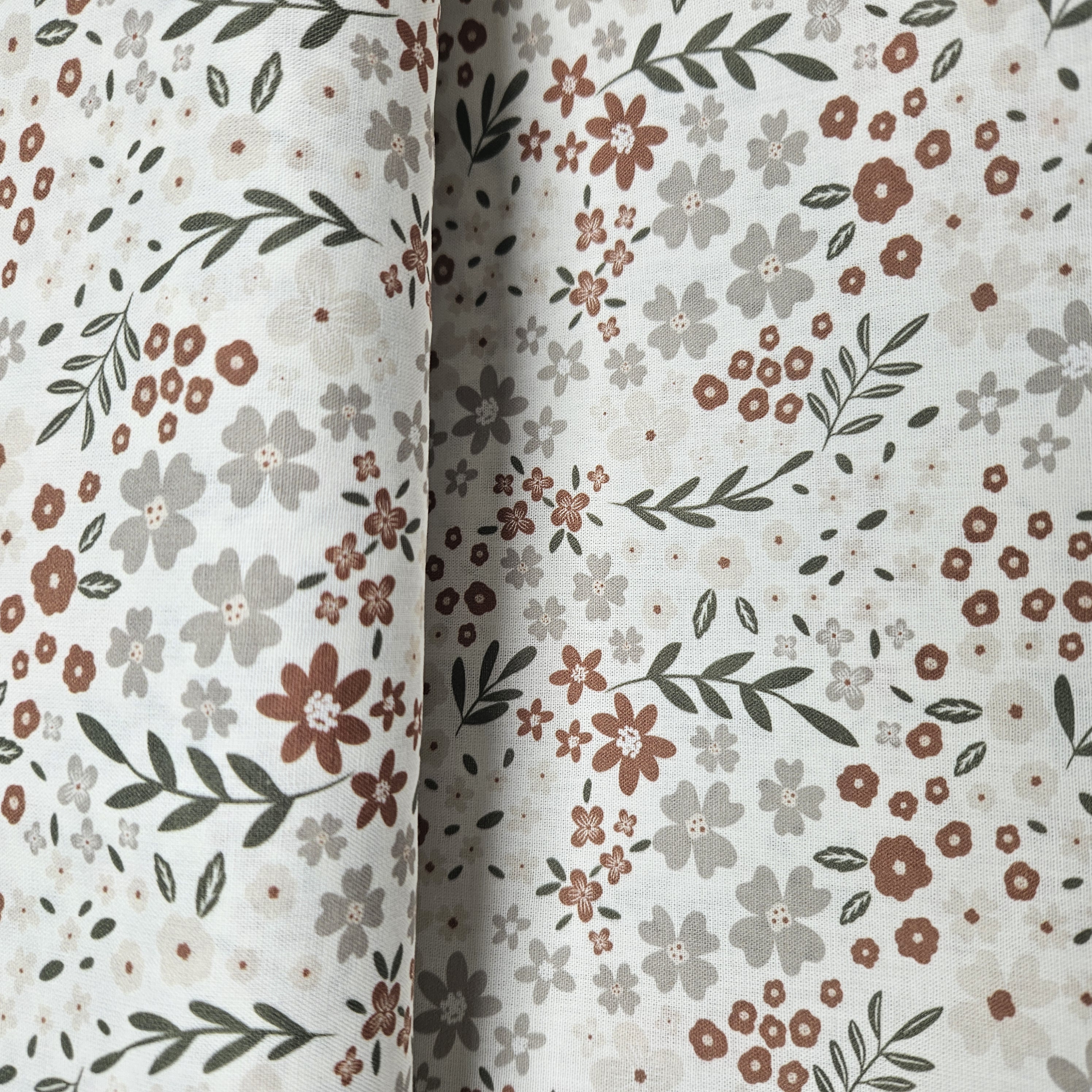 Nieuw 100% cotton  flowers  Art N23712-051
