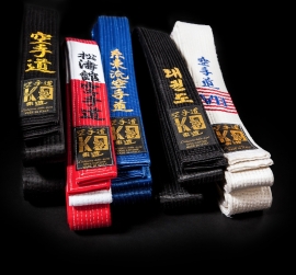 Professionele karatebanden (met borduursel)