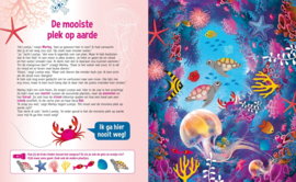 Zaklampboek In het water