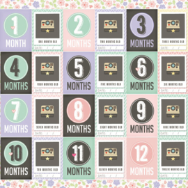 Baby Girl  - The first 12 months - dubbelzijdig scrapbookpapier - 30.5 x 30.5 cm