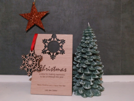 Houten kerstkaart 'Snowflake' met hangertje