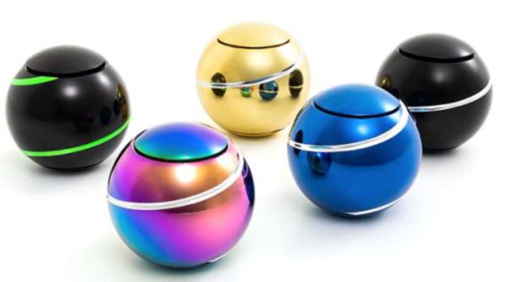 39. FOOSbots stadion + Bobster spinball