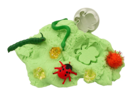 Speelpotje zand kriebeldieren